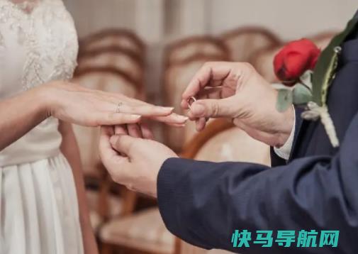 订婚场地布置可以找婚庆公司吗？订婚分手了男方可以要的回东西吗