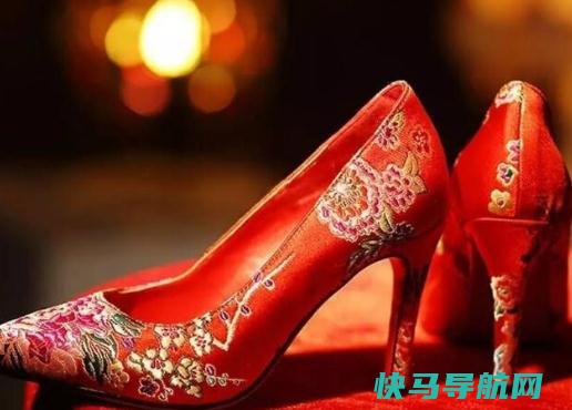 女方为什么要先办婚礼再领证？只领证没办婚礼就离婚了现男友能理解吗