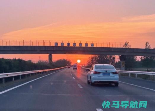 车放4s店十多天安全吗？新车为啥最好跑一下高速